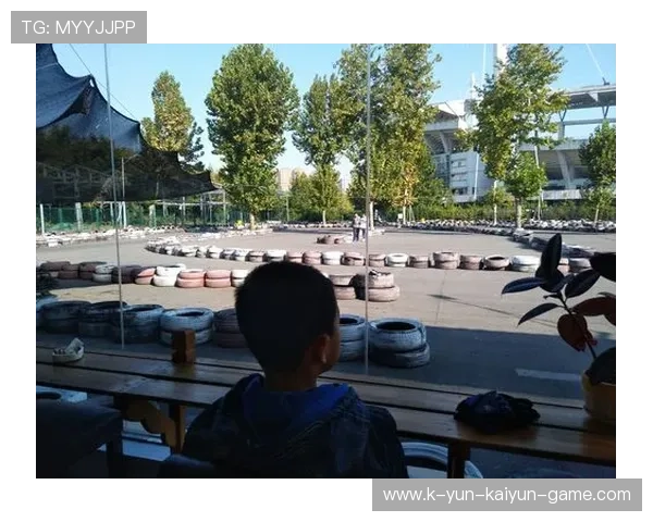 俱乐部在球队管理体系上进行结构性改革，俱乐部管理模式